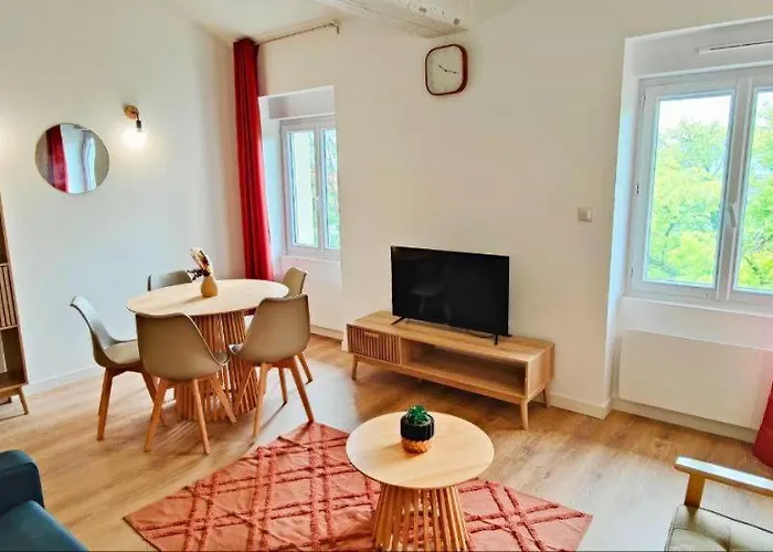 2 En 1, 10 Pers, Parking, Wifi شقة