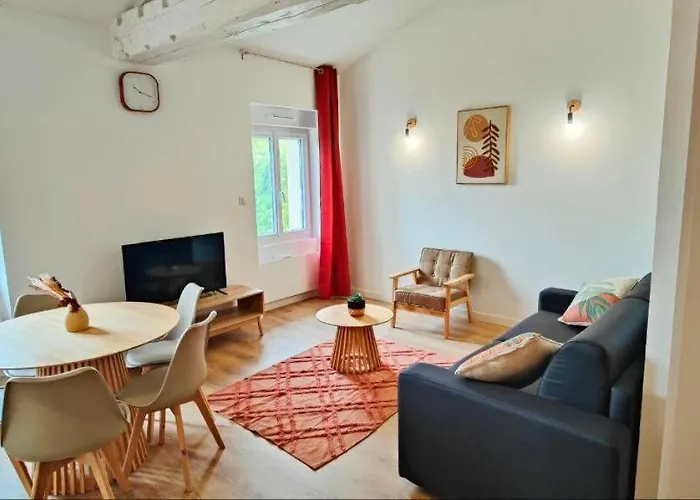 2 En 1, 10 Pers, Parking, Wifi شقة *